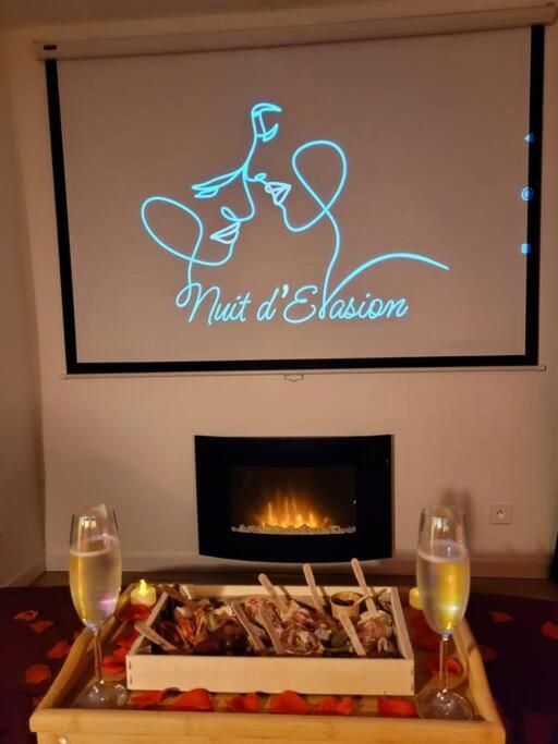 Nuit D'Evasion Love Room Avec Baignoire Balneotherapie Toulon Eksteriør bilde